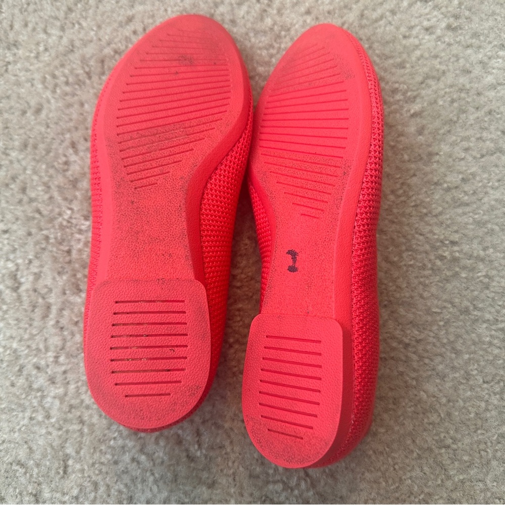 Allbirds Women's Red Flats - Picture 4 of 10